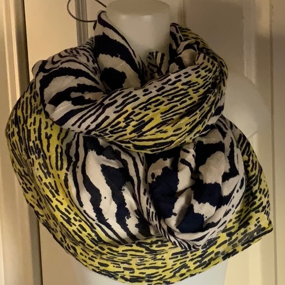 Diane Von Furstenberg | Accessories | Diane Von Furstenberg Wrap | Poshmark